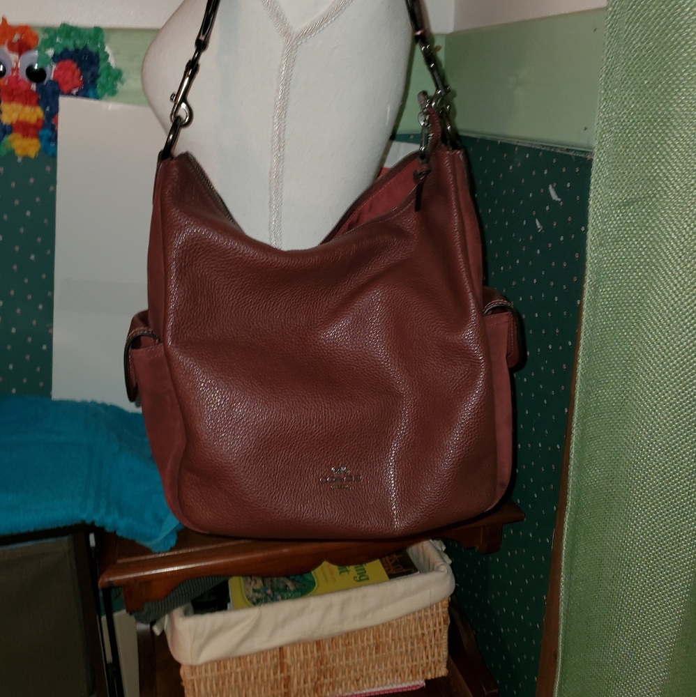 COACH EUC PENNIE LEATHER SHOULDER BAG
